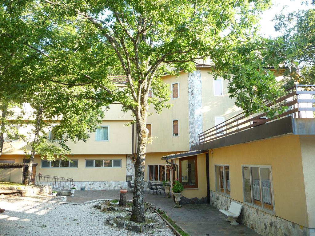Albergo Del Sole Roccaraso Exterior photo